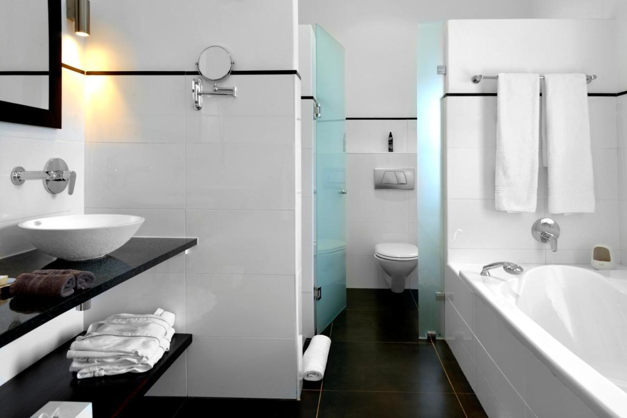 Plumwood Boutique Hotel By The Living Journey Collection Franschhoek Εξωτερικό φωτογραφία