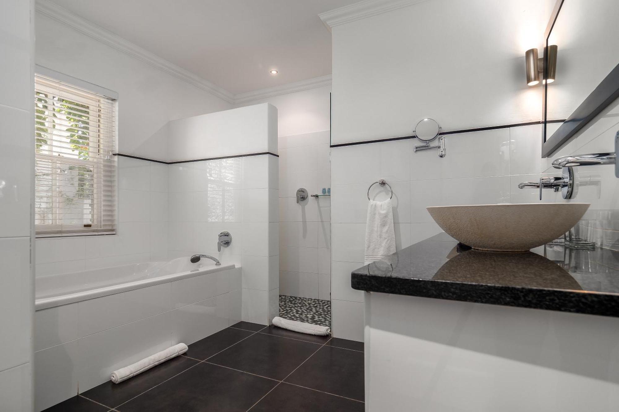Plumwood Boutique Hotel By The Living Journey Collection Franschhoek Εξωτερικό φωτογραφία